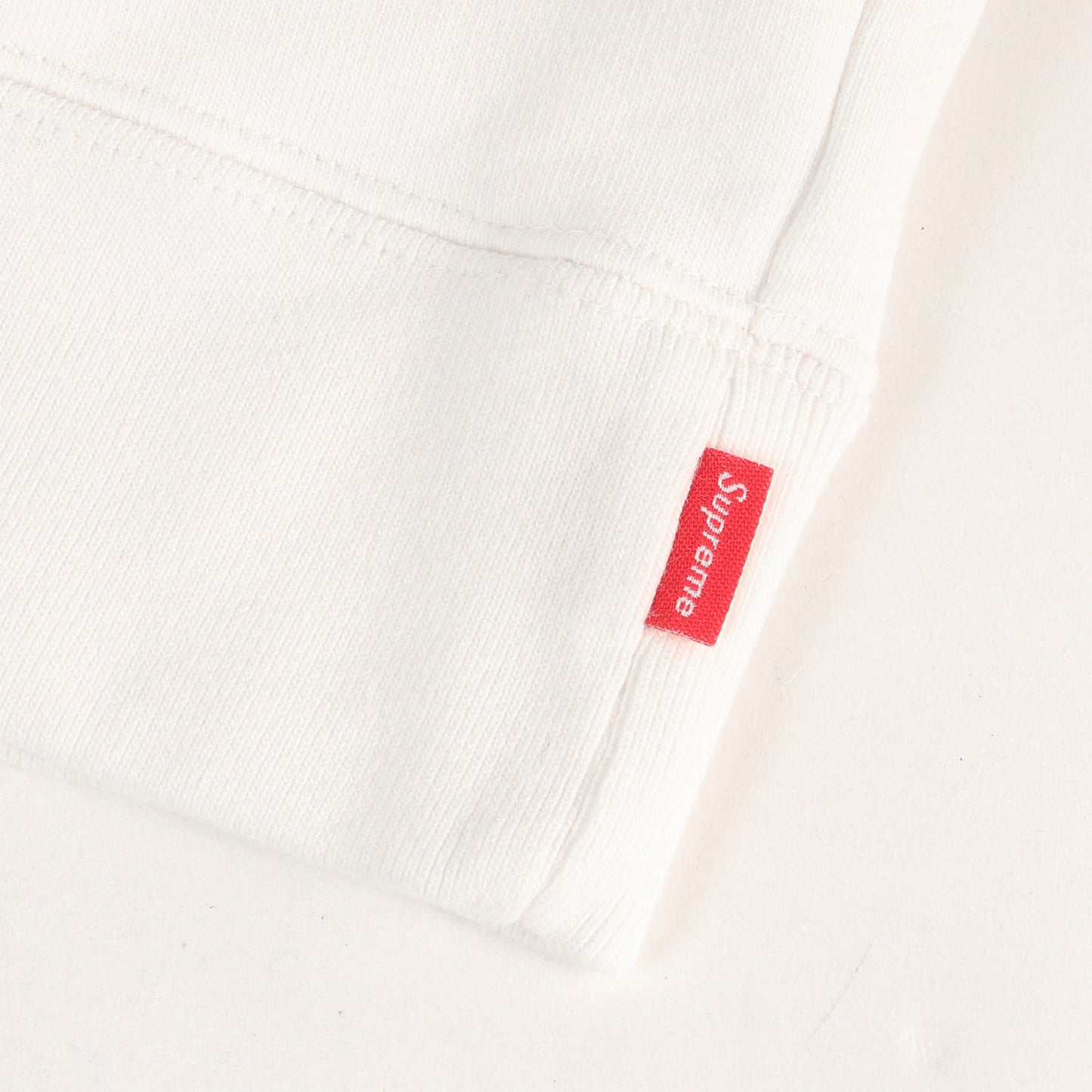 ロゴジップポーチ付き スウェットパーカー(Zip Pouch Hooded Sweatshirt)
