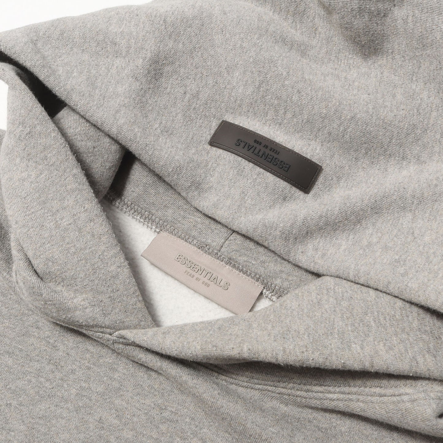 FOG ESSENTIALS フロッキープリント スウェットパーカー