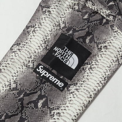 ×THE NORTH FACE スネーク柄 コーチジャケット(Snakeskin Taped Seam Coaches Jacket)