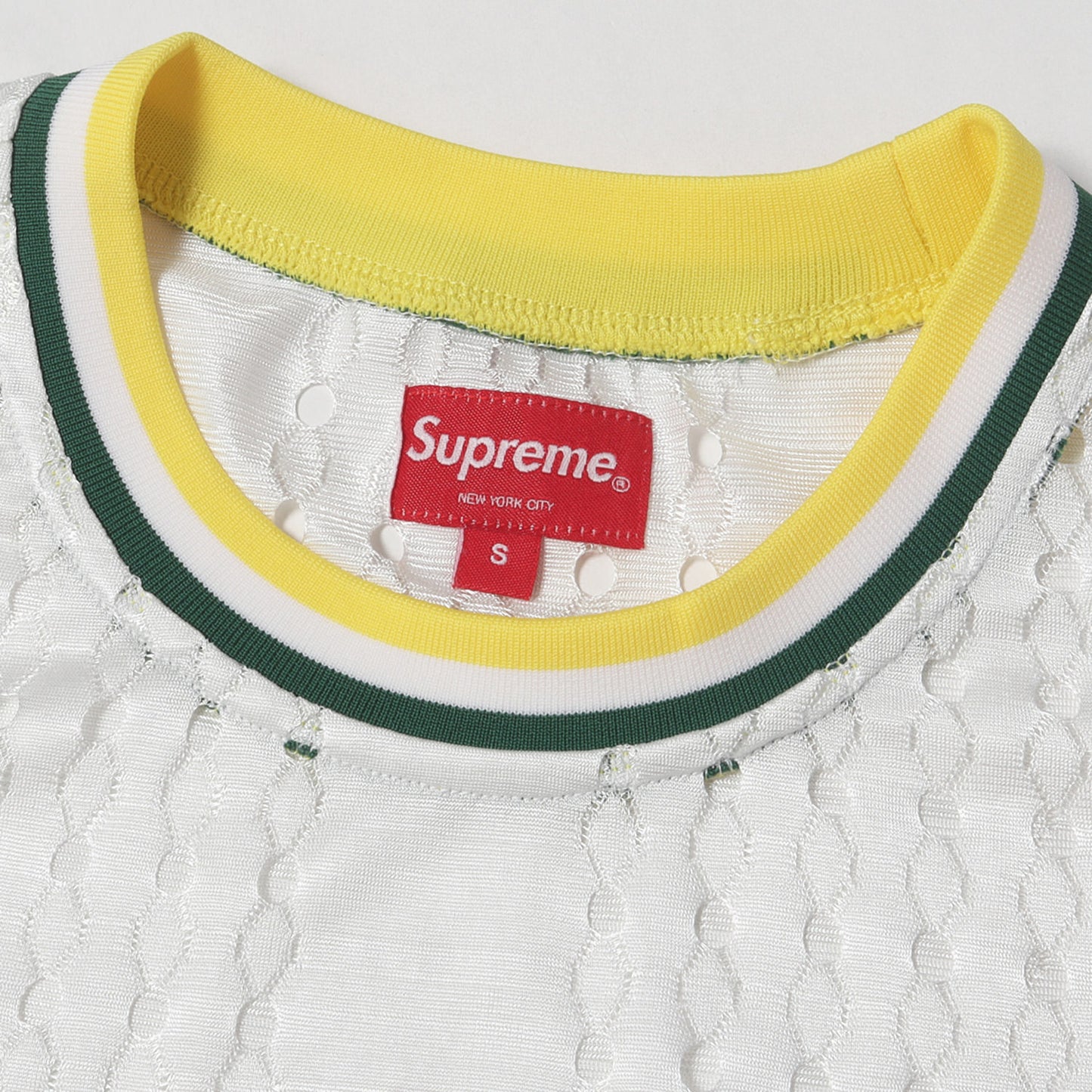 22SS パーフォレイティド ストライプ ウオーム アップ トップ(Perforated Stripe Warm Up Top)