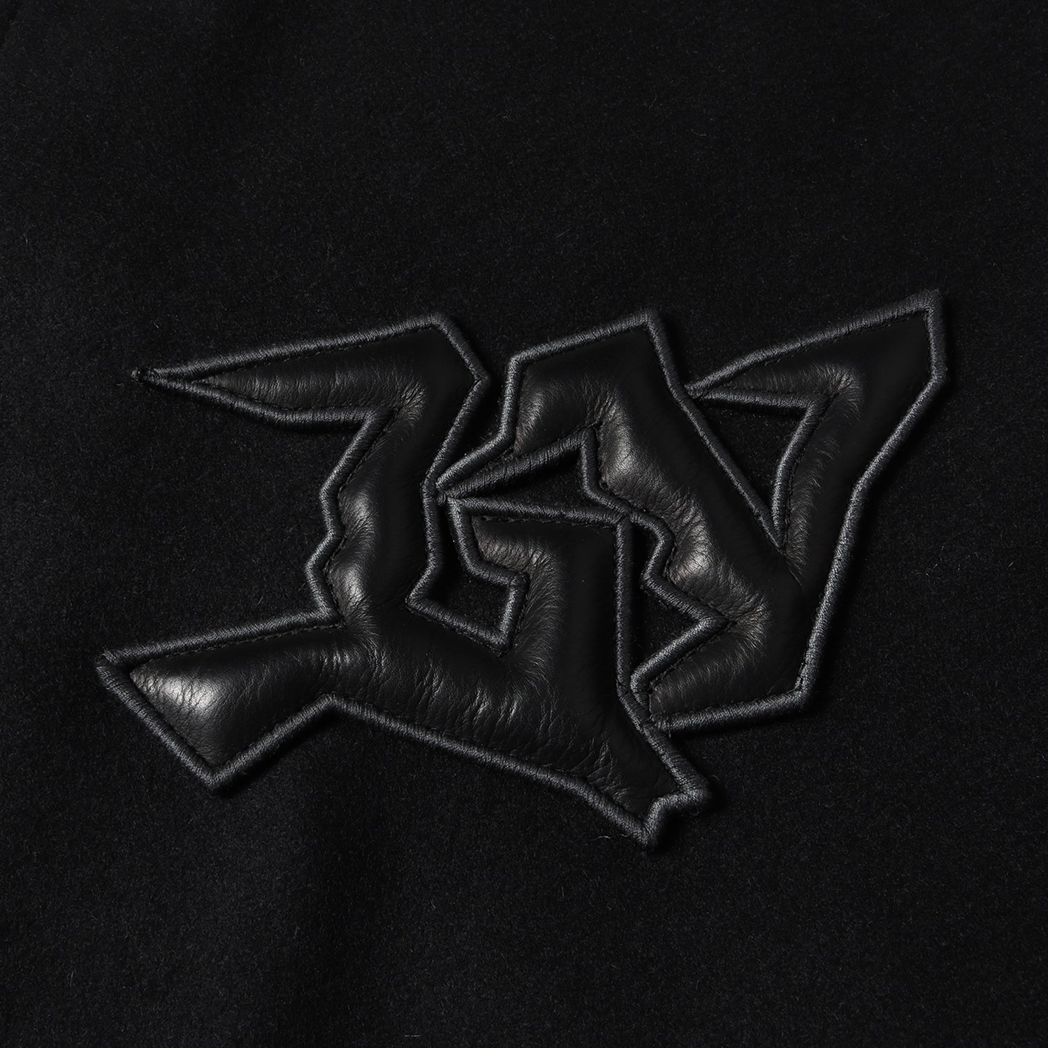 LOUIS VUITTON (ルイヴィトン) 22AW モノグラム エンボス レザー