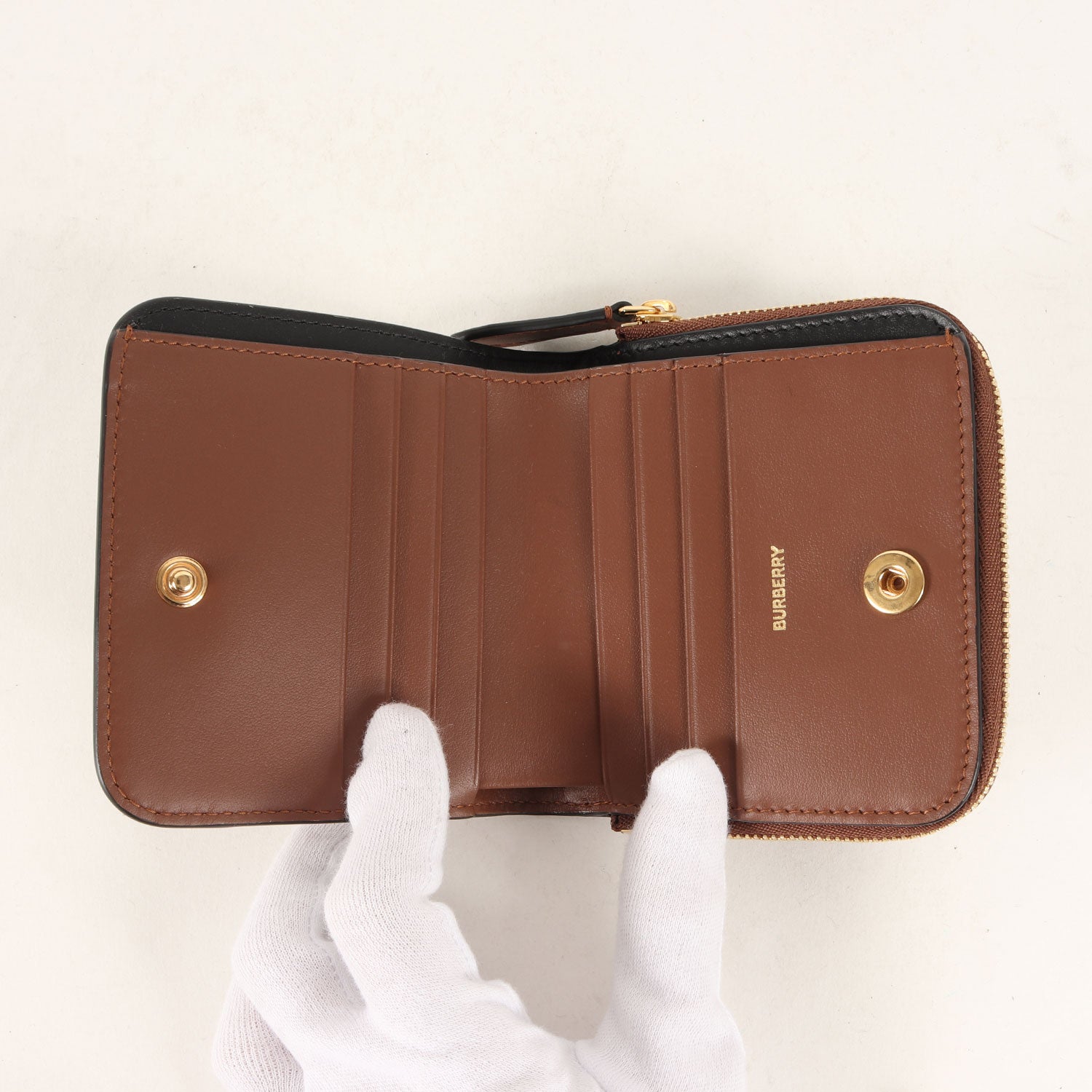 BURBERRY (バーバリー) TB モノグラム PVC レザー 二つ折り BURBERRY (バーバリー) TB モノグラム PVC レザー 二つ折り