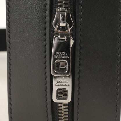 型押しロゴ オールレザー ショルダーバッグ