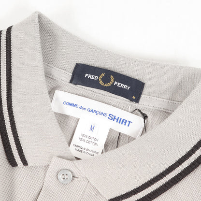 25SS × FRED PERRY バック スローガン メッセージ ロゴ 鹿の子 ポロシャツ (FO-T502)