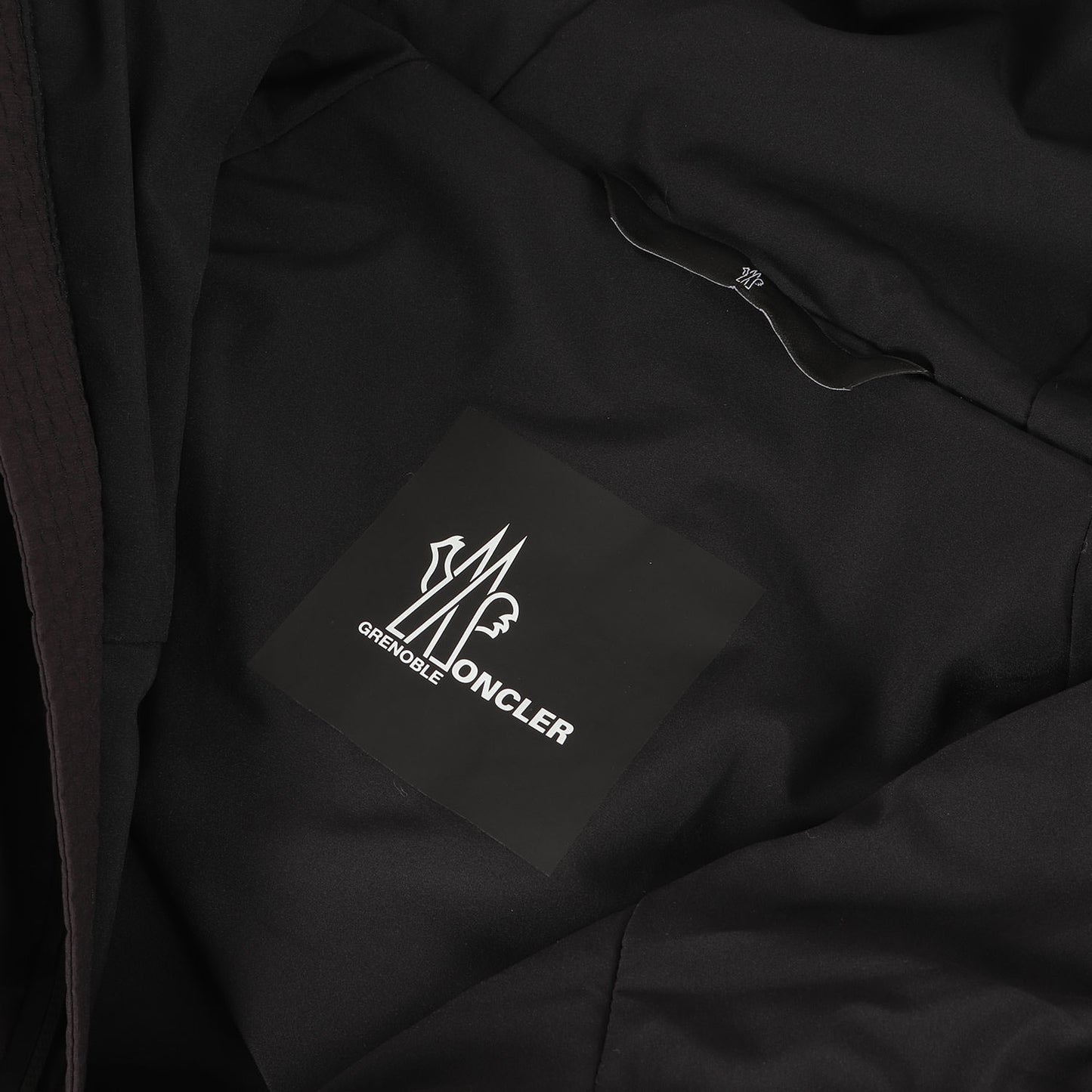 23AW ロゴ ストレッチ ナイロン パテッド ジャケット (FORET GIUBOTTO I20971A00011 539M3) / GRENOBLE