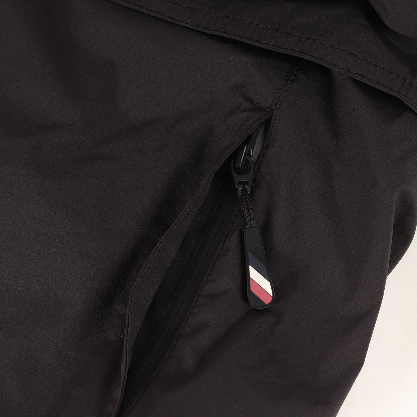 23AW ロゴ ストレッチ ナイロン パテッド ジャケット (FORET GIUBOTTO I20971A00011 539M3) / GRENOBLE