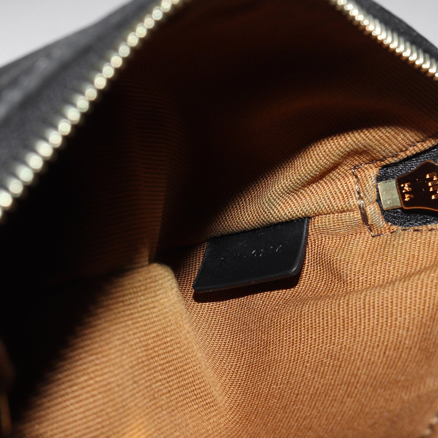 トリオンフ キャンバス コインケース (TRIOMPHE CANVAS COIN & CARD POUCH WITH HOOK)