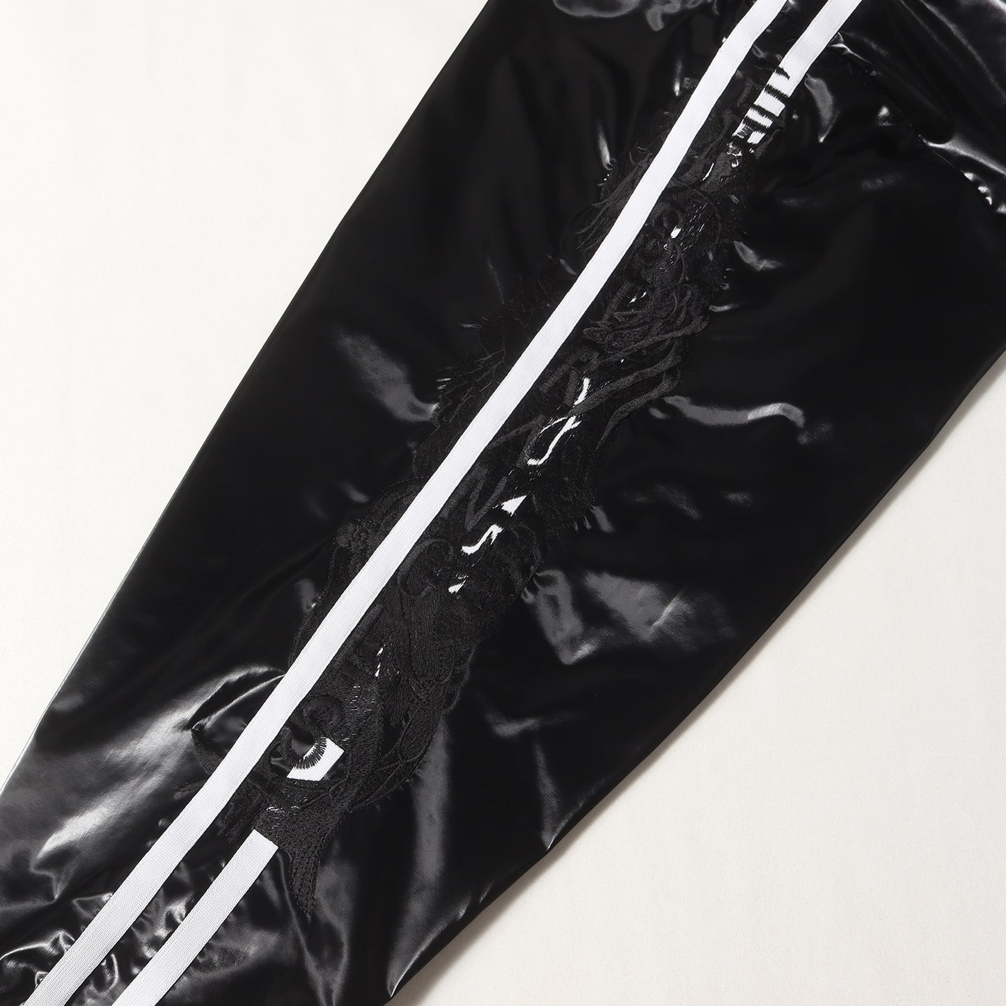 24SS ラミネート加工 カオス刺繍 トラックジャケット (LAMINATE TRACK JACKET 24SS11BL187)