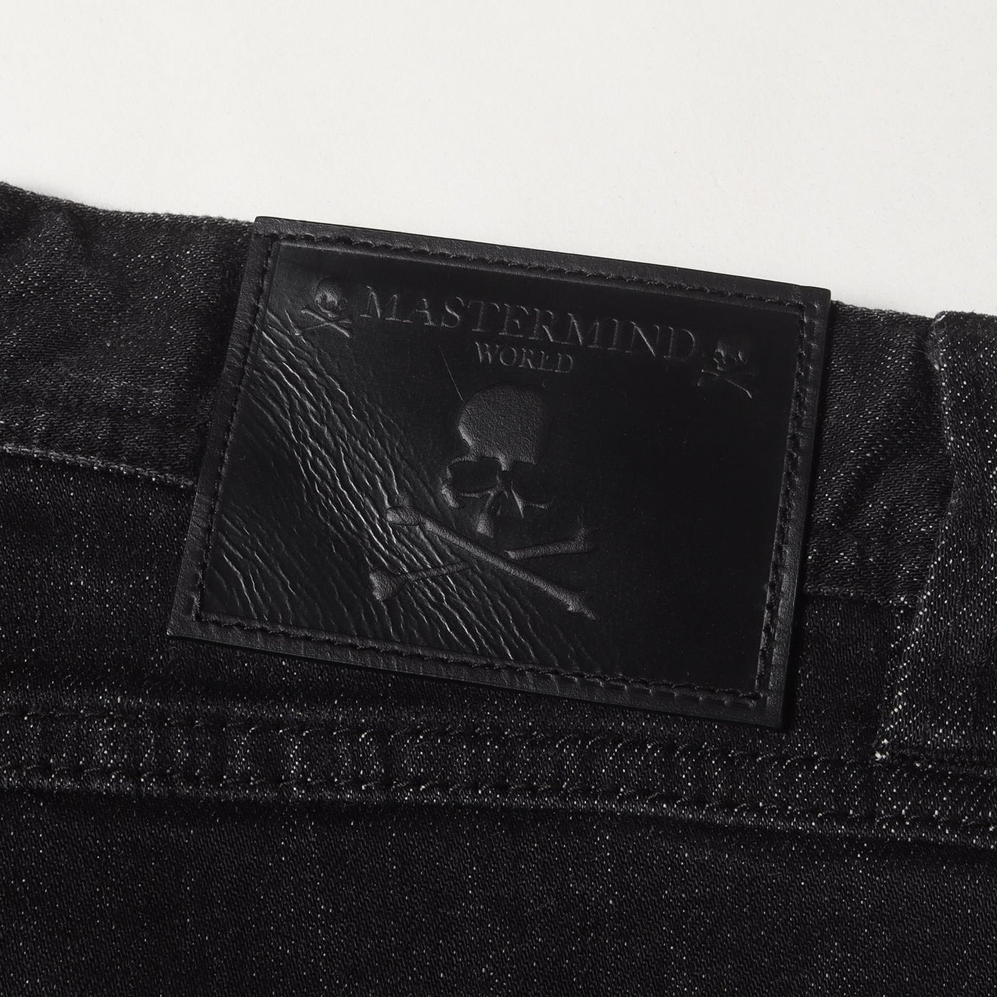 21AW ダメージ加工 スカルプリント デニムパンツ (JEANS WASH PRODUCT M21AW NZK405) / WORLD