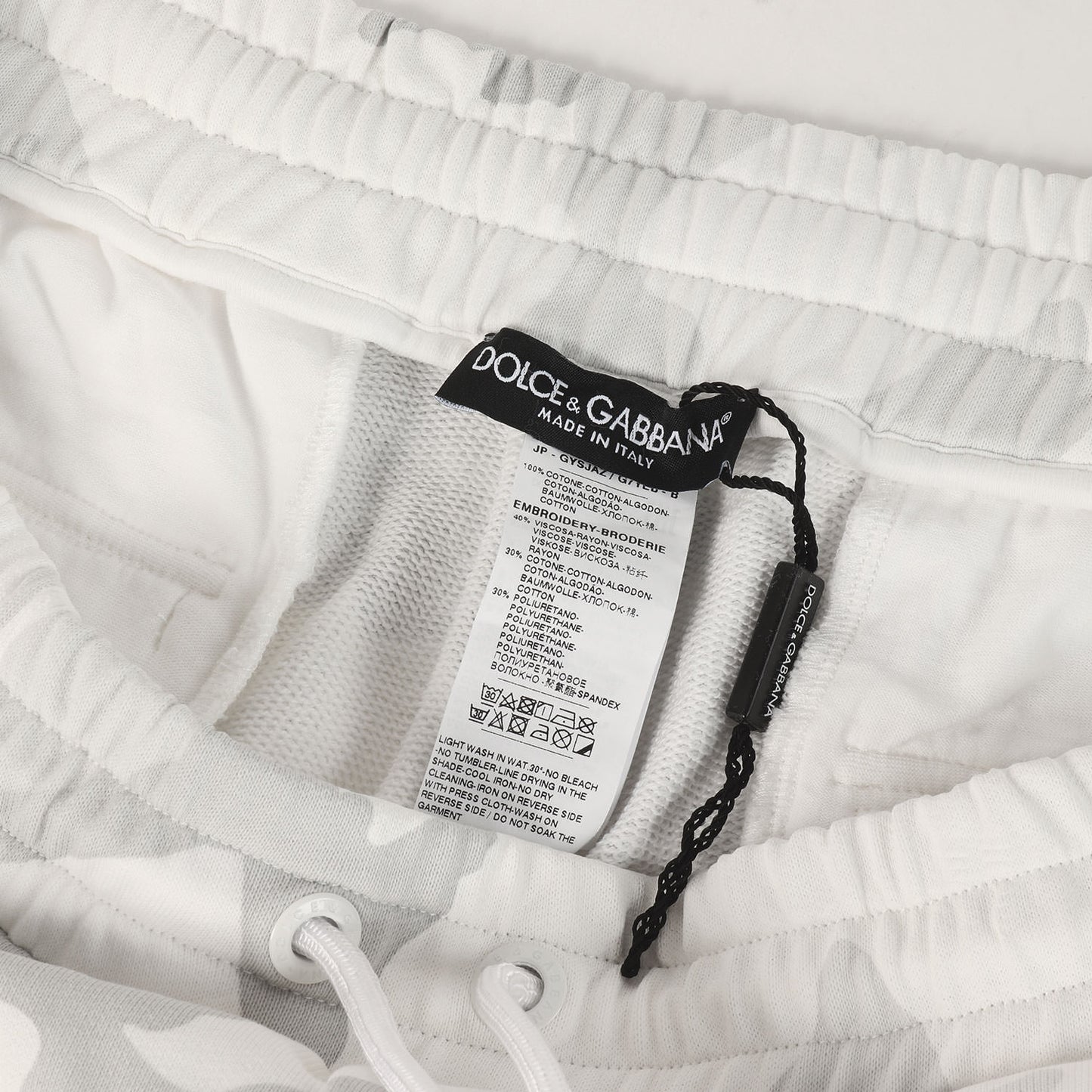 22SS ツータック カモ カーゴ ショート パンツ (Jersey jogging shorts with logo tag)