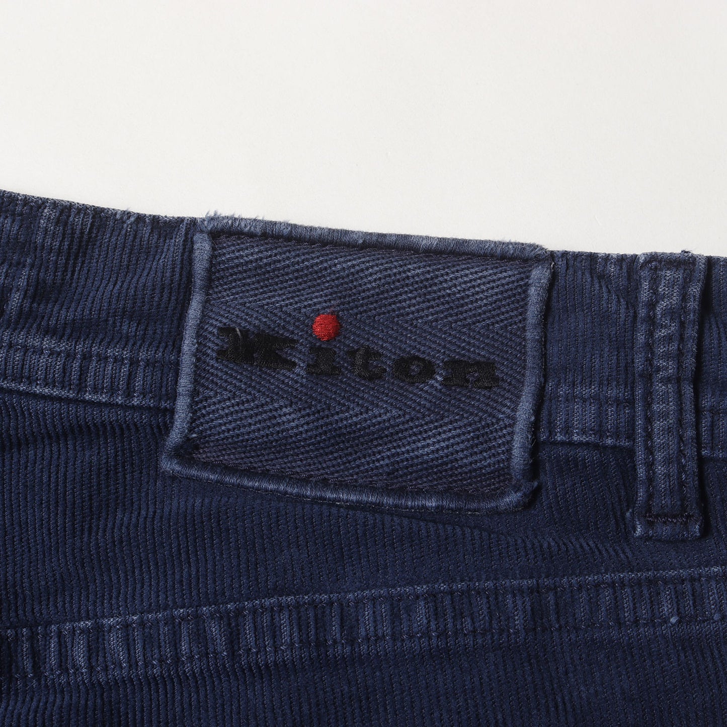 近年モデル スリム ストレート ストレッチ コーデュロイ パンツ (UPNJS2I8505) / MADE IN ITALY