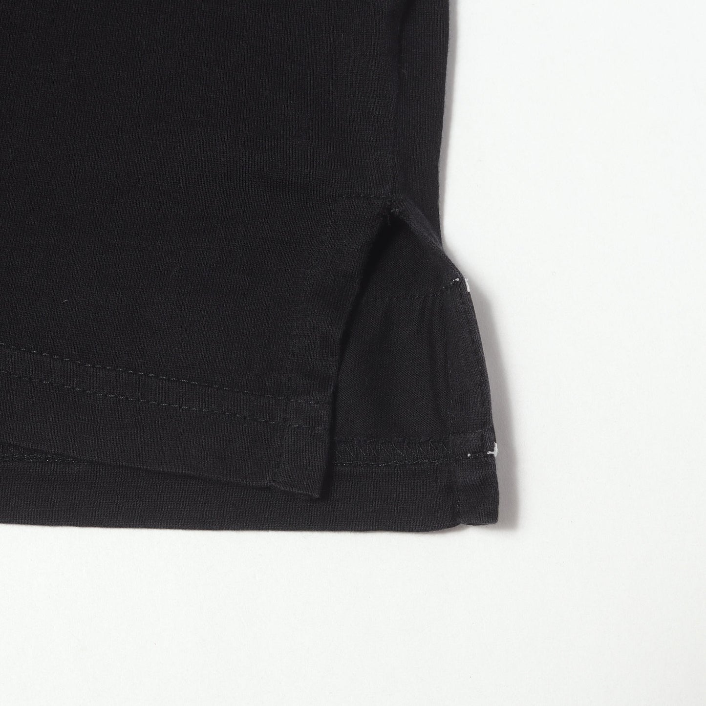 ロゴテープ Tシャツ / SLIM FIT