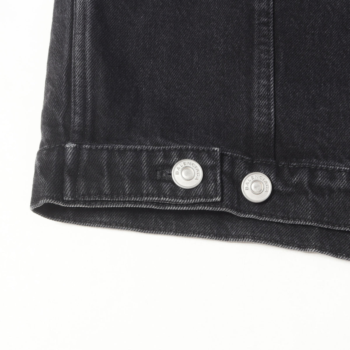 ボクシー デニム トラッカー ジャケット (Boxy Denim Jacket)