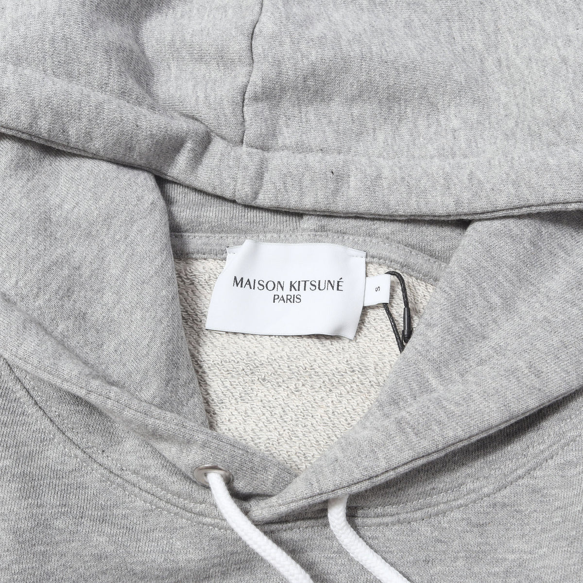 近年モデル チルラックスフォックス パッチ スウェット パーカー (CHILLAX FOX PATCH CLASSIC HOODIE)