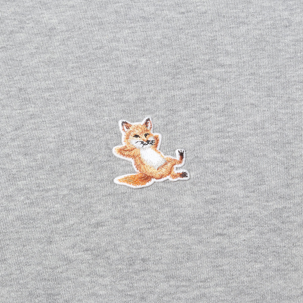 近年モデル チルラックスフォックス パッチ スウェット パーカー (CHILLAX FOX PATCH CLASSIC HOODIE)
