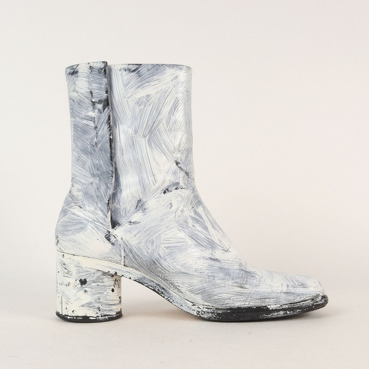 23AW ペンキ ペイント加工 アンクル タビブーツ (Tabi Ankle Boot Painted White) / ＭM22