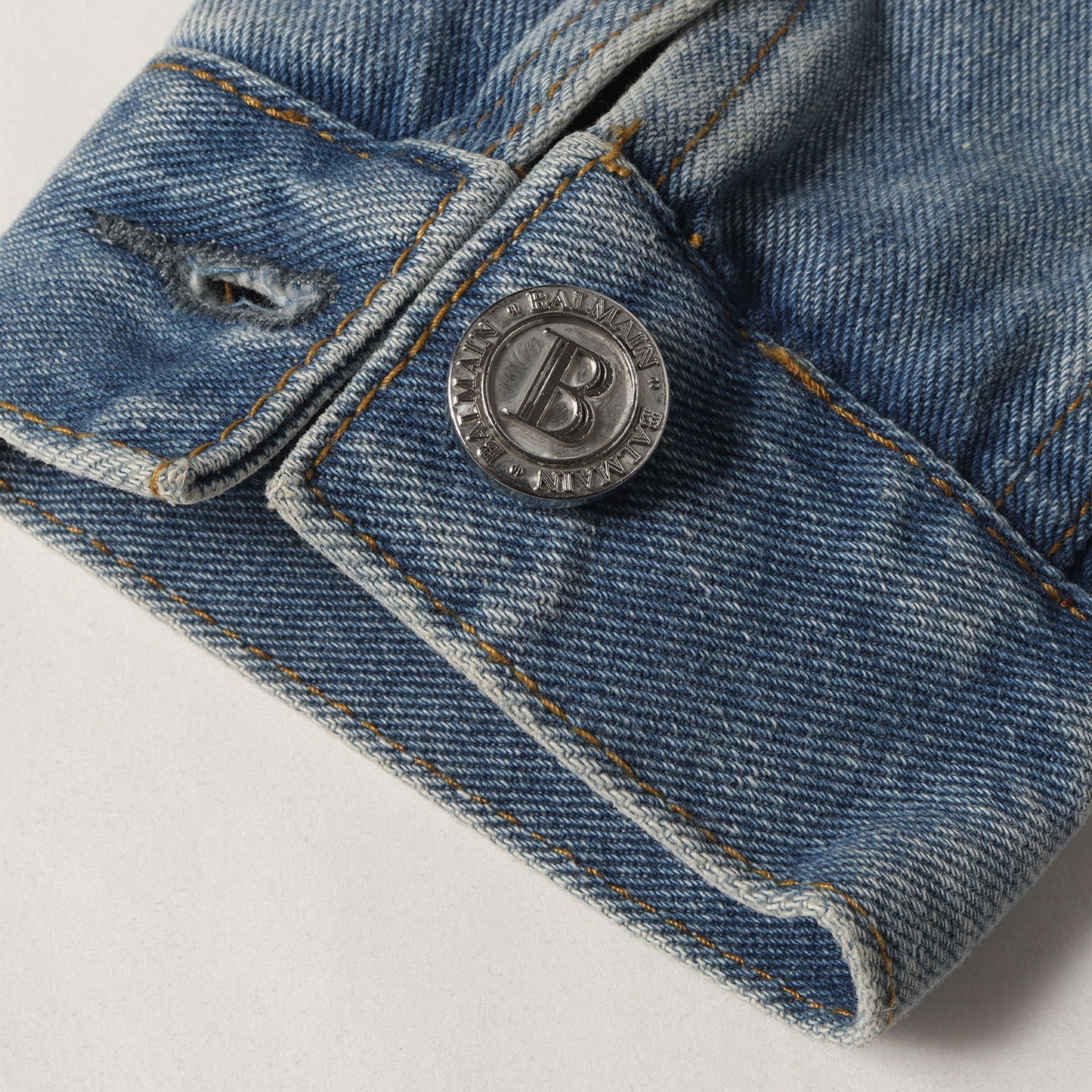 ヴィンテージ加工 ブランドロゴ刺繍 メタルボタン デニム トラッカージャケット