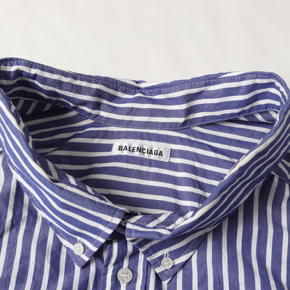 ブランドロゴ刺繍 腰巻き ストライプ オーバーサイズ ボタンシャツ (Crinkle Stripe Poplin Knotted Shirt)