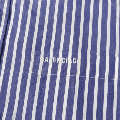 ブランドロゴ刺繍 腰巻き ストライプ オーバーサイズ ボタンシャツ (Crinkle Stripe Poplin Knotted Shirt)