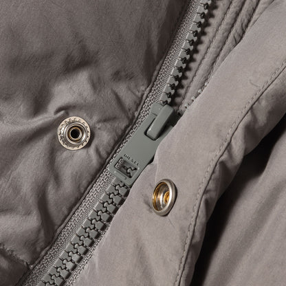 オーバルDワッペン付き フーデッド ナイロン ダウンジャケット (W-ROLF-NW JACKET)
