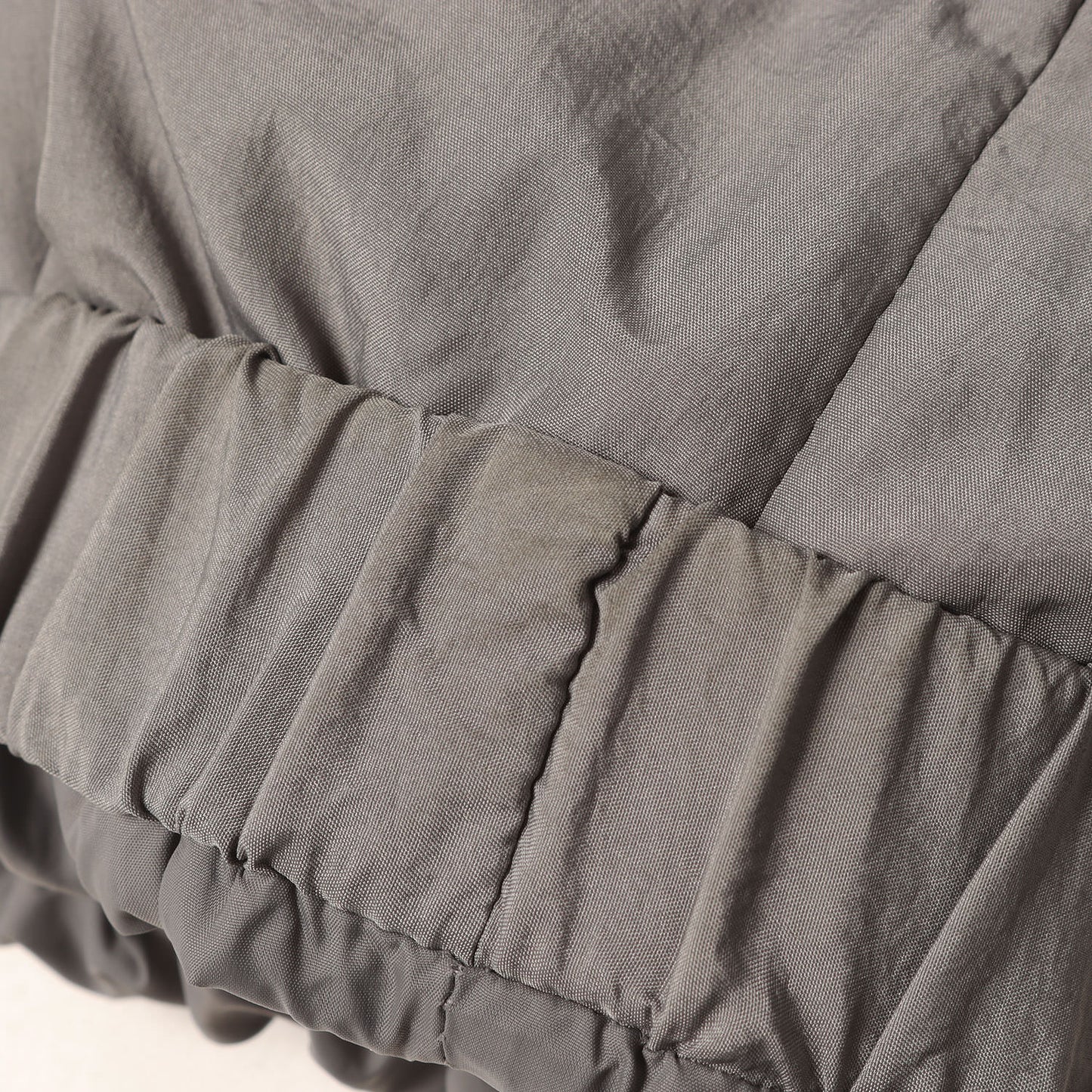オーバルDワッペン付き フーデッド ナイロン ダウンジャケット (W-ROLF-NW JACKET)