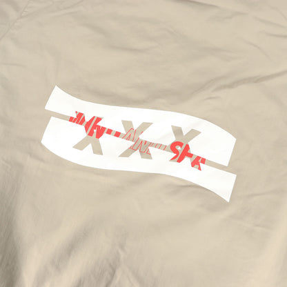 ×GOD SELECTION XXX コラボロゴ ナイロン フルジップ フーデッド ジャケット (NYLON PARKA)