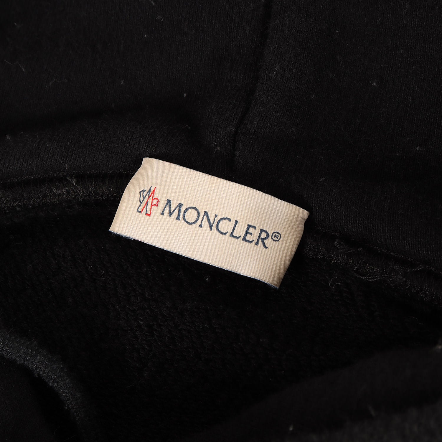 MONCLER (モンクレール) ×fragment design BACKSTAGE PASSロゴ