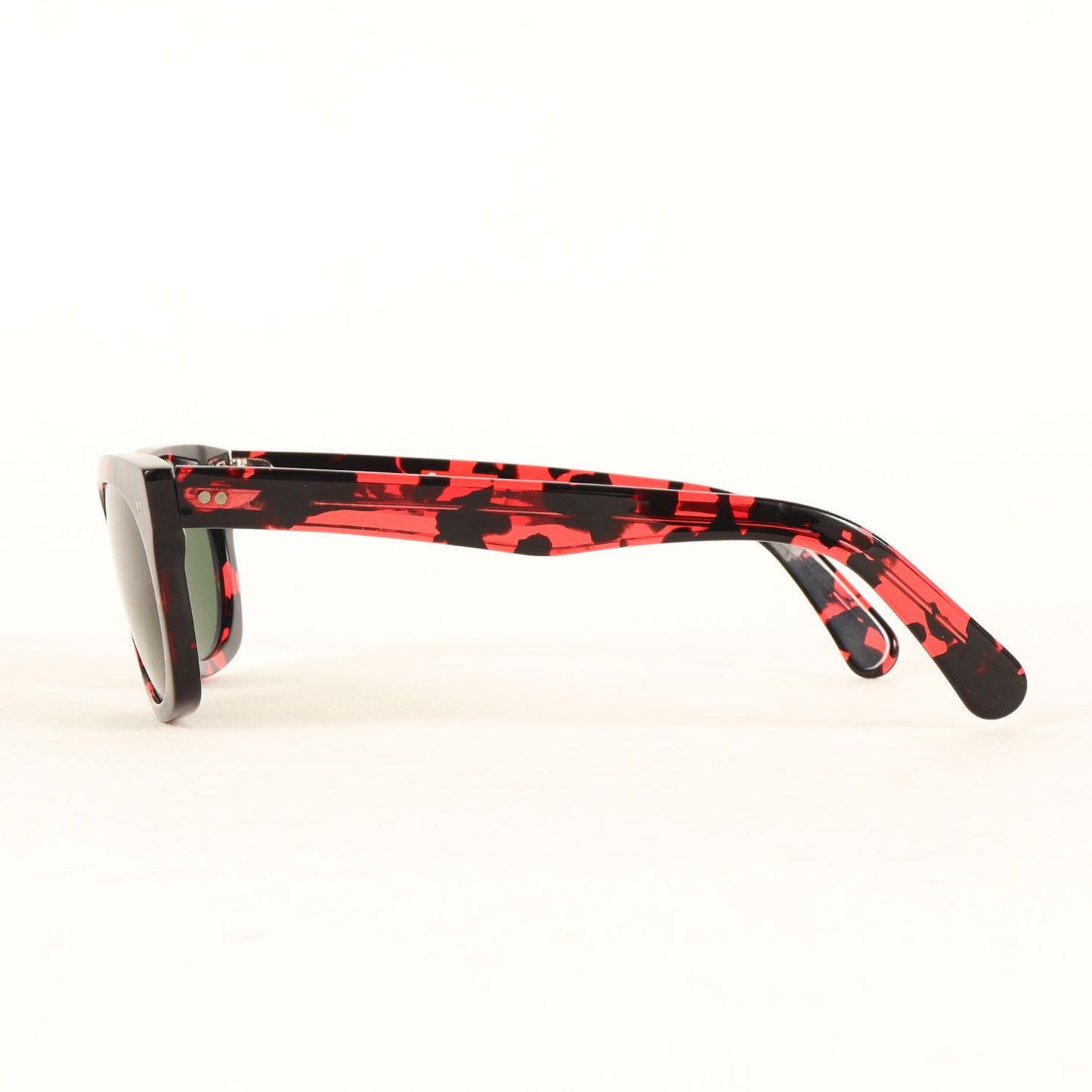 ウェイファーラー型 アルトン サングラス (Alton Sunglasses)
