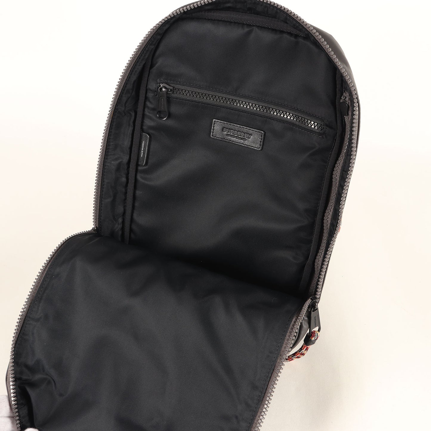 [リカルド・ティッシ期] 21AW ホースフェリー ロゴ ナイロン ボディバッグ (Horseferry Print Nylon Sonny Bum Bag)