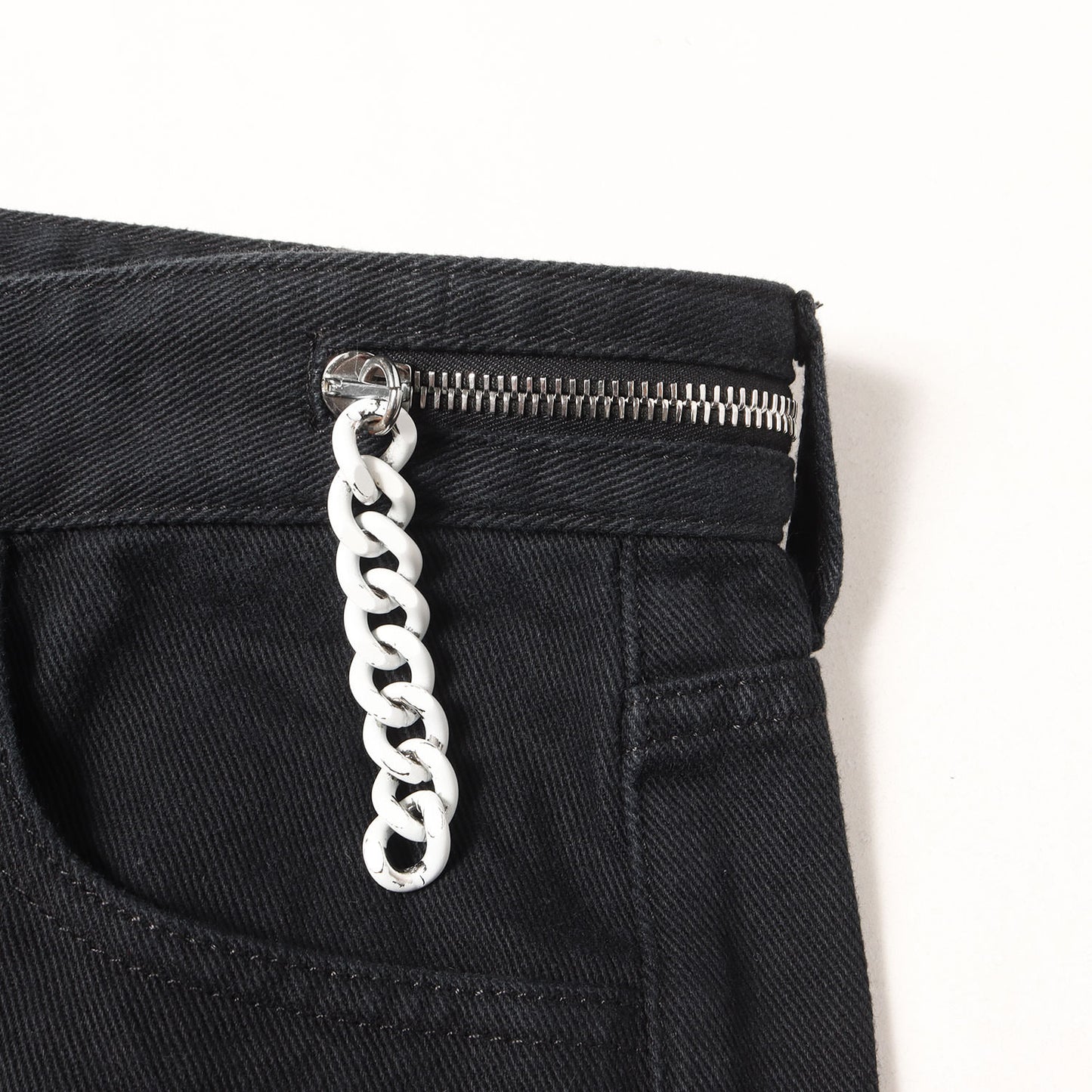 20AW ジップ / パッチ付き スリム デニムパンツ (SLIM FIT DENIM PANTS WITH BIG ZIP AND JERSEY PATCH)
