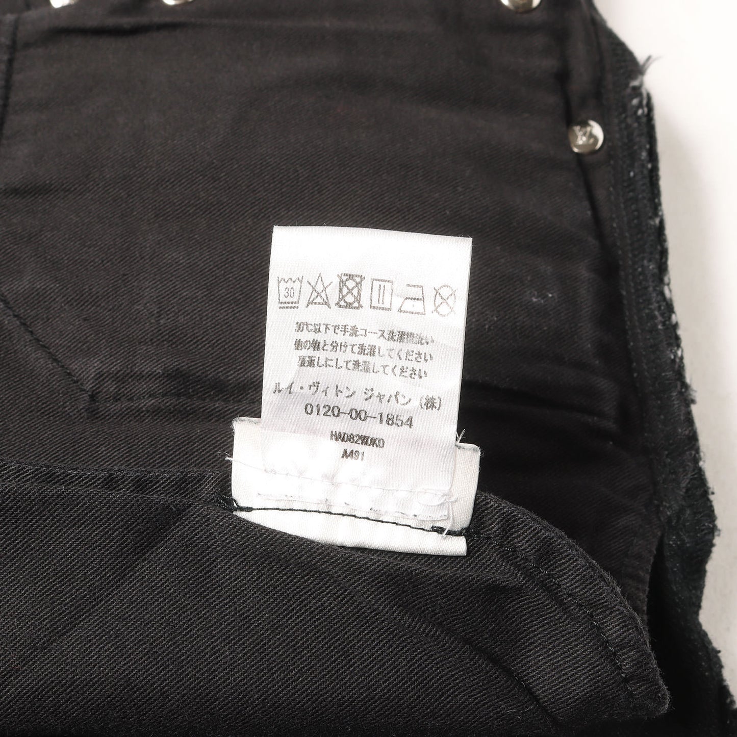 モノグラムパッチ 5ポケット ジッパーフライ ブラック デニムパンツ (HAD82WDKO A491)