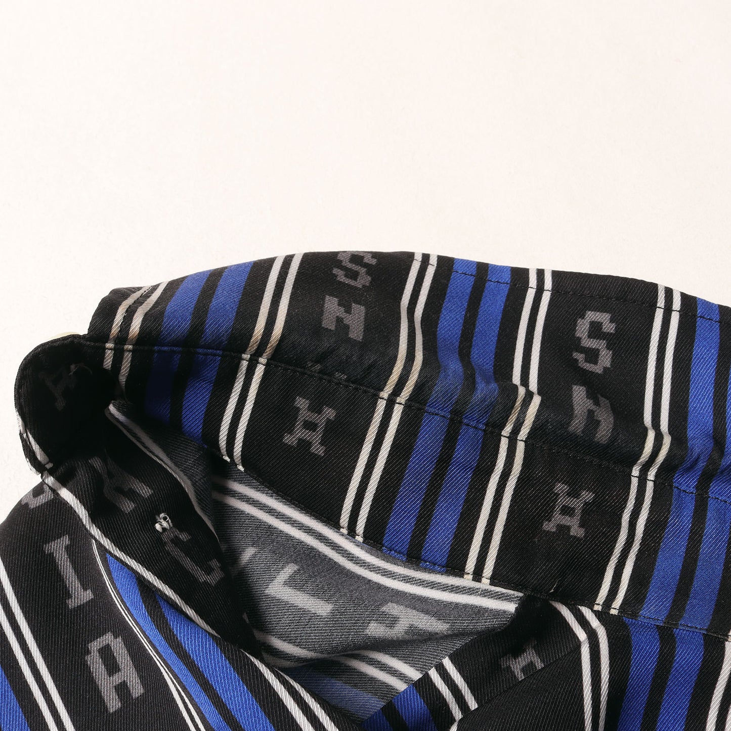 8ビットロゴ ストライプ レーヨン BD ボタンシャツ (L/S Logo Button Down Shirt)