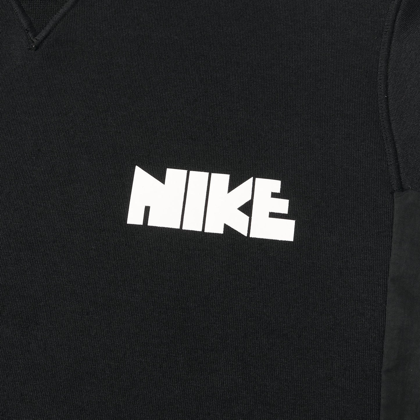 ×NIKE 再構築 ドッキング スウェットパーカー (NRG HOODIE / CZ4695-010)