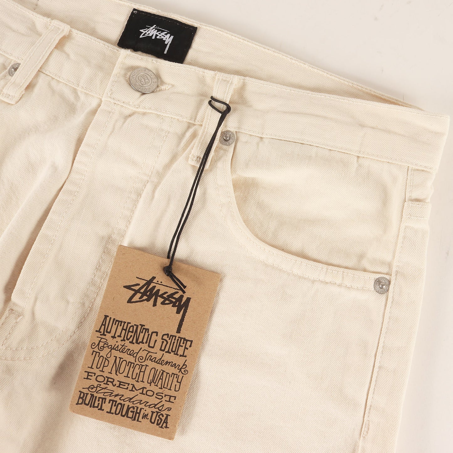 5ポケット ボタンフライ スリム デニムパンツ (DISTRESSED WASHED DENIM JEANS)