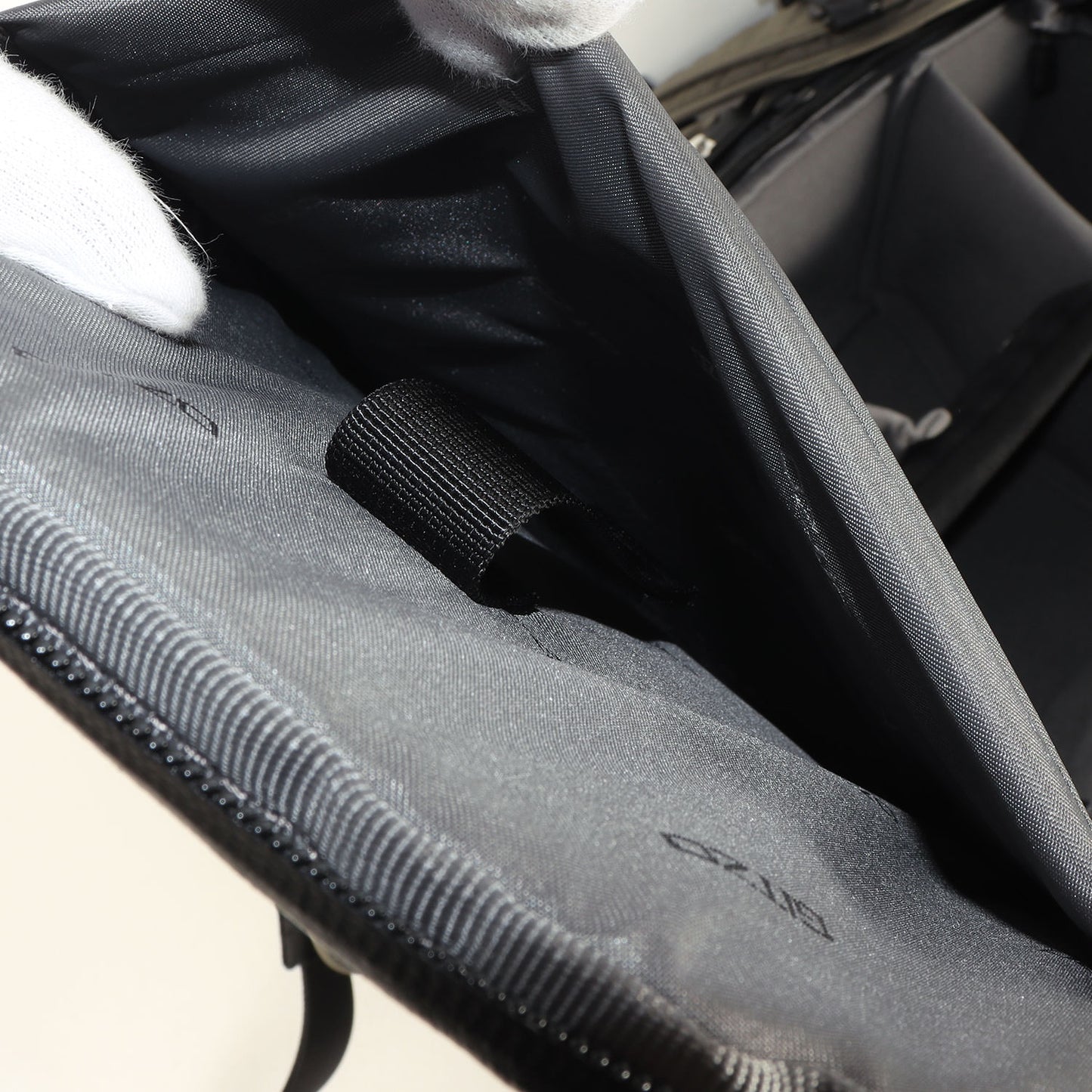 [人気モデル アウトドア撮影用] アドベンチャリ― 30L バックパック