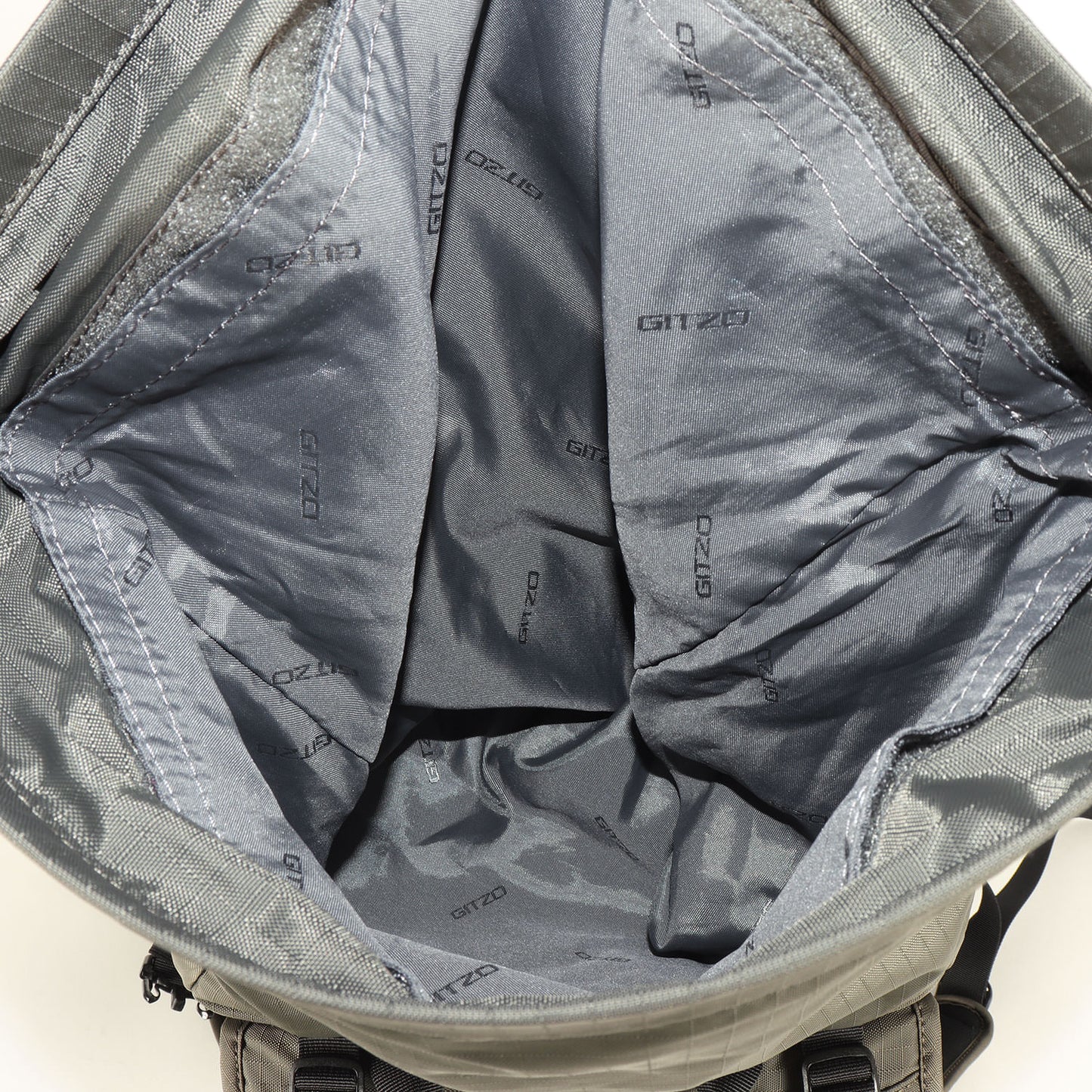 [人気モデル アウトドア撮影用] アドベンチャリ― 30L バックパック