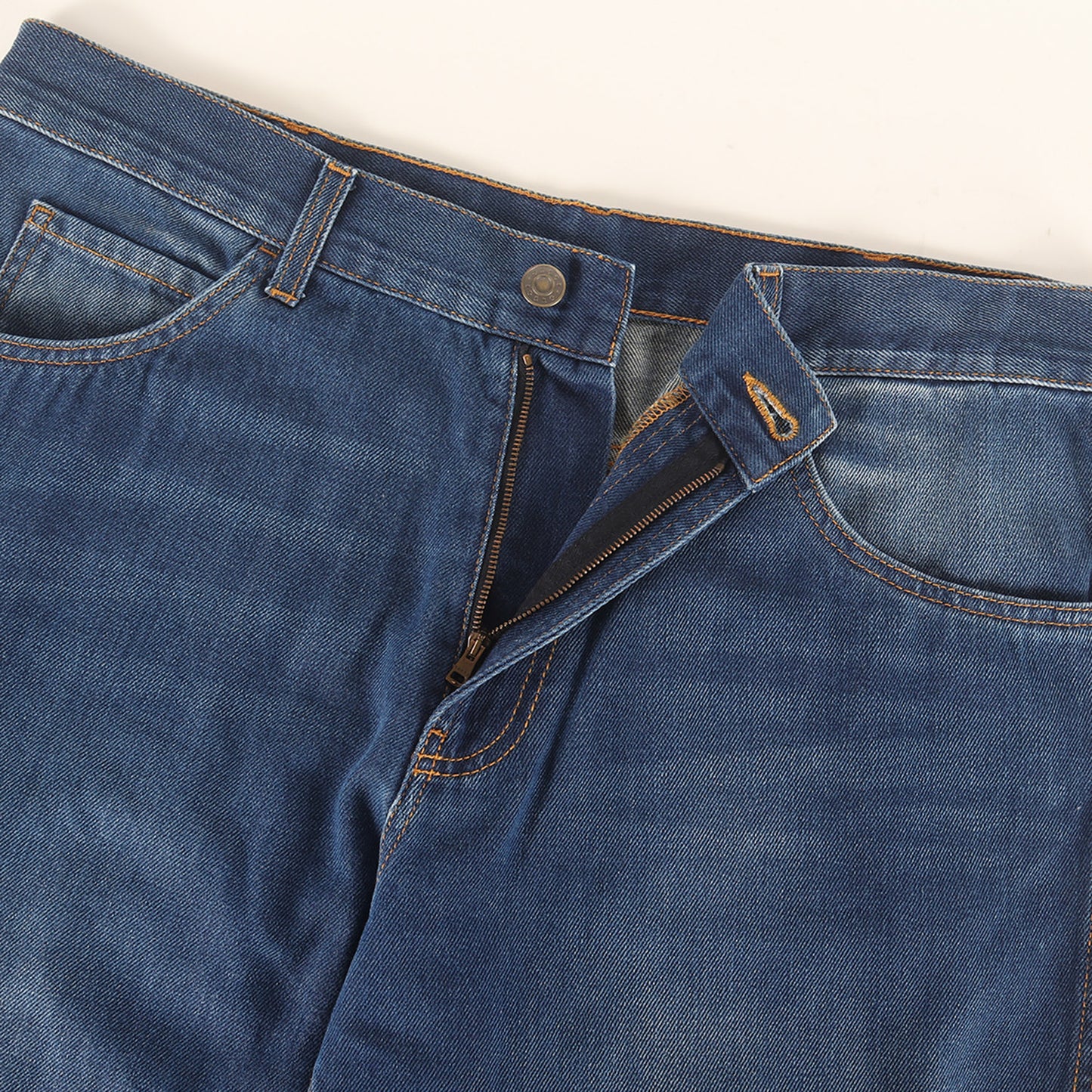 [アレッサンドロ・ミケーレ期] ヴィンテージ加工 センタープレス カットオフ デニムパンツ 439087-XD494