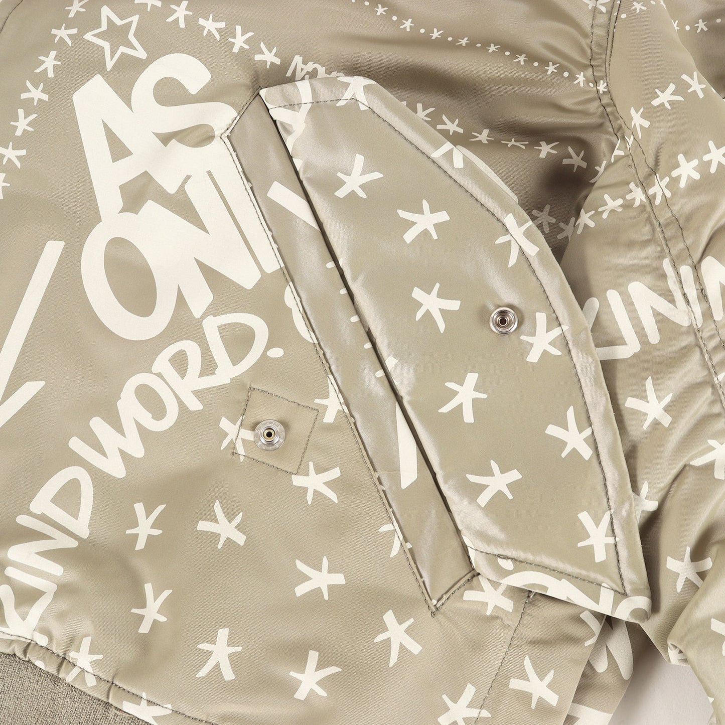 ×ERIC HAZE バンダナモノグラム ナイロン ボンバー ジャケット (Bandana Print Blouson)