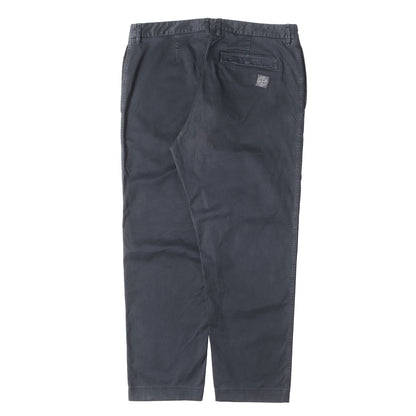 コンパスロゴパッチ付き ガーメントダイ ストレッチコットン ベイカーパンツ 7915316L1
