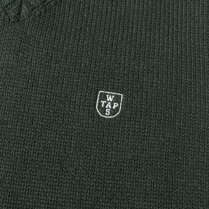 22AW ロゴマーク刺繍 アクリル Vネック ニットベスト (DITCH / VEST / ACRYLIC. CRST)