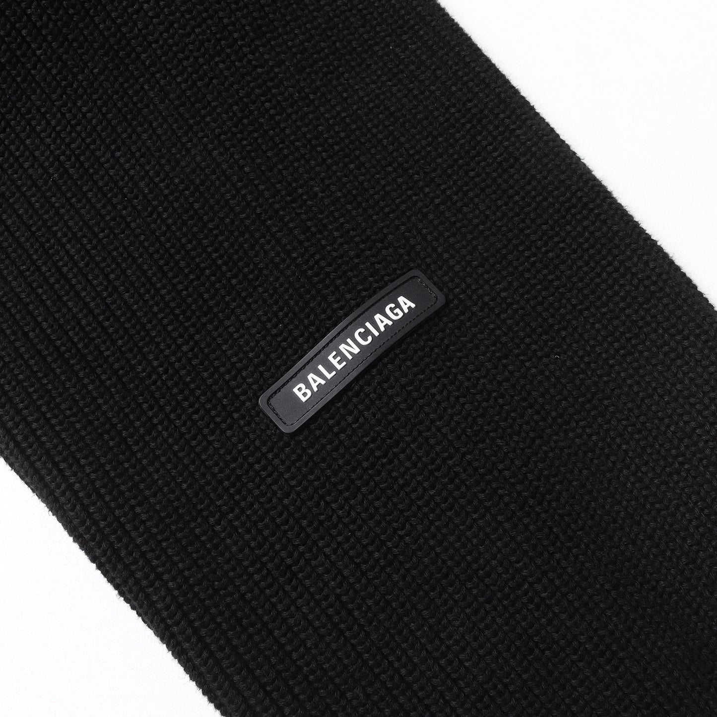 ラバーパッチ付き Tシャツ レイヤード Vネック コットン リブ ニット (Layered V-neck Sweater)