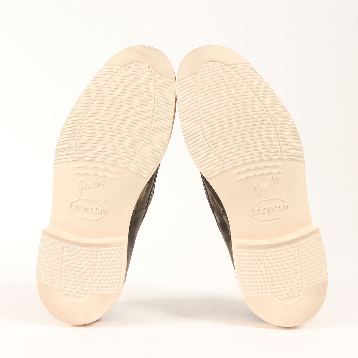 ×nano universe カモフラージュ コインローファー