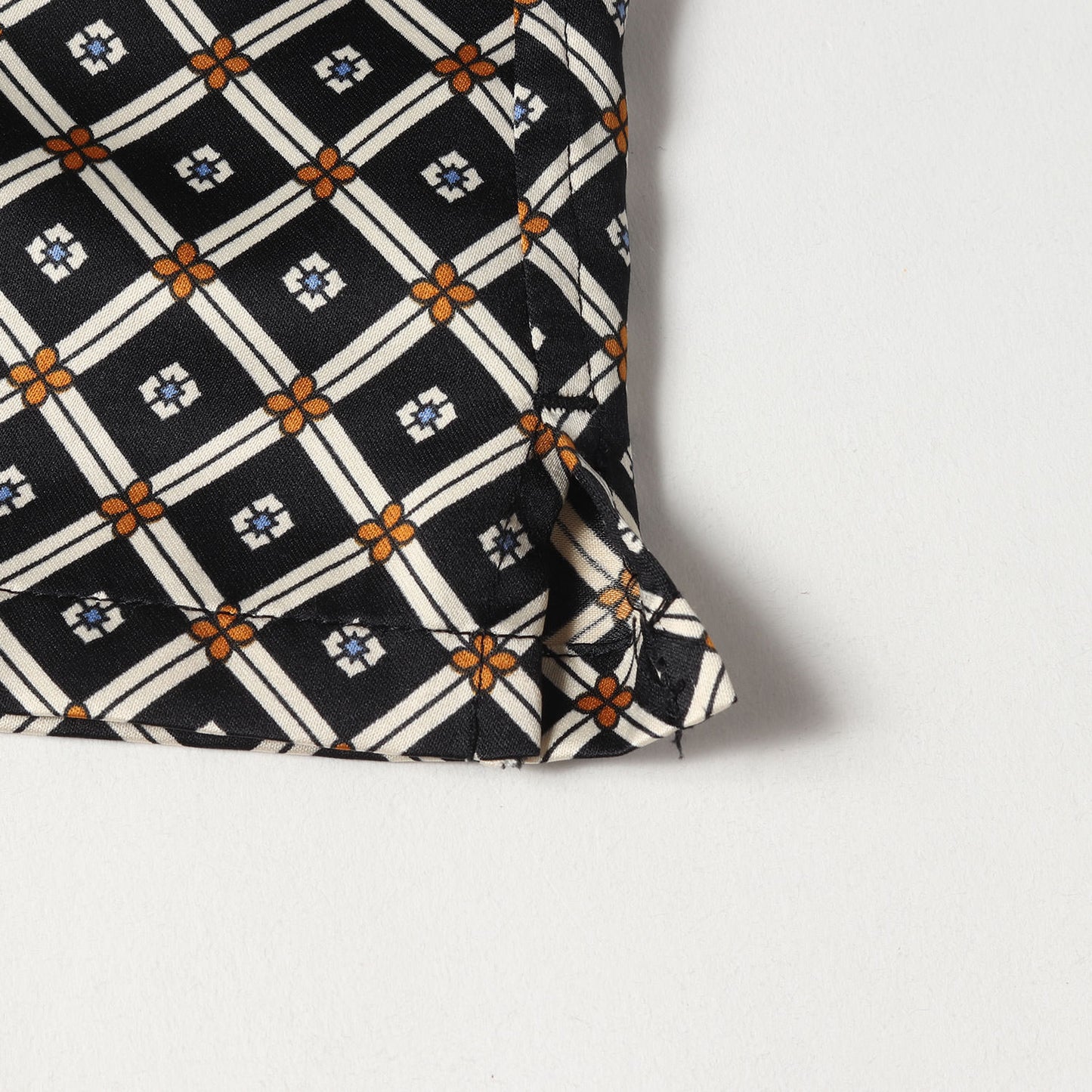 20SS サテン パジャマ セットアップ (Satin Pajama Set)