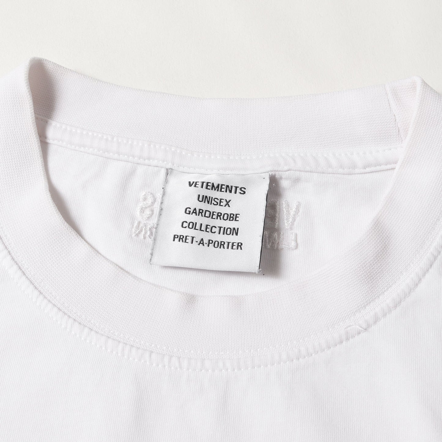 ジュラシックパーク サンプリングロゴプリント オーバーサイズ Tシャツ