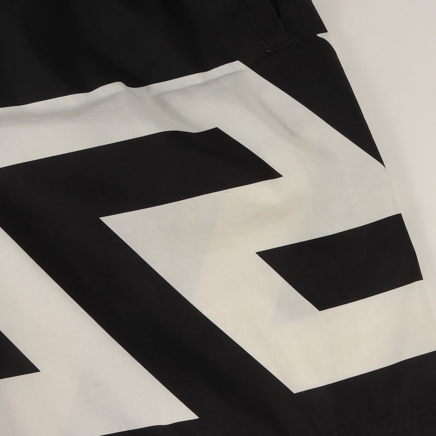 21SS ロゴデザイン ナイロン スイムショーツ