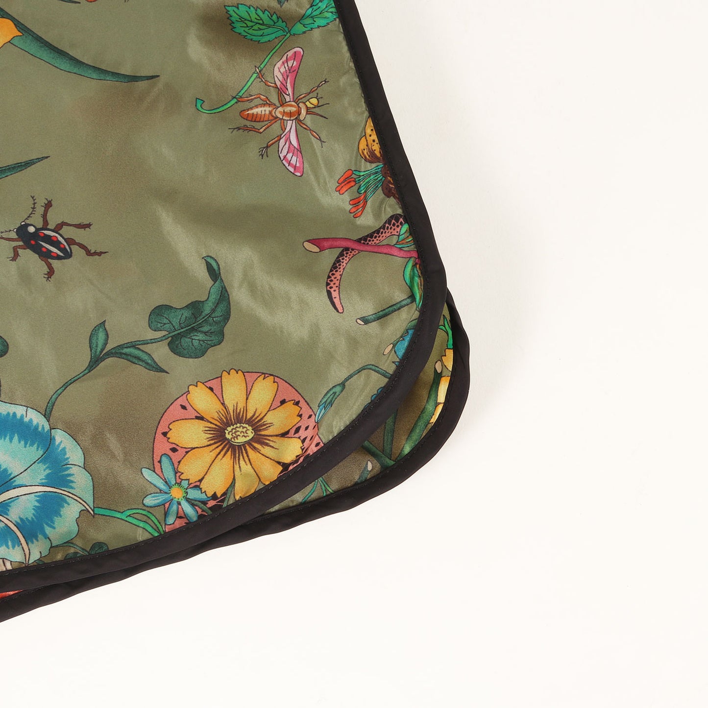 ミケーレ期 フローラル / スネイク / バグズ シェリーライン ナイロン ウォーターショーツ (430782)