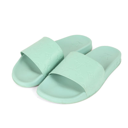 ウォーターフロント エンボス モノグラム ラバー スライド サンダル (VS1210)