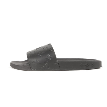 ウォーターフロント エンボス モノグラム ラバー スライド サンダル (VS1210)