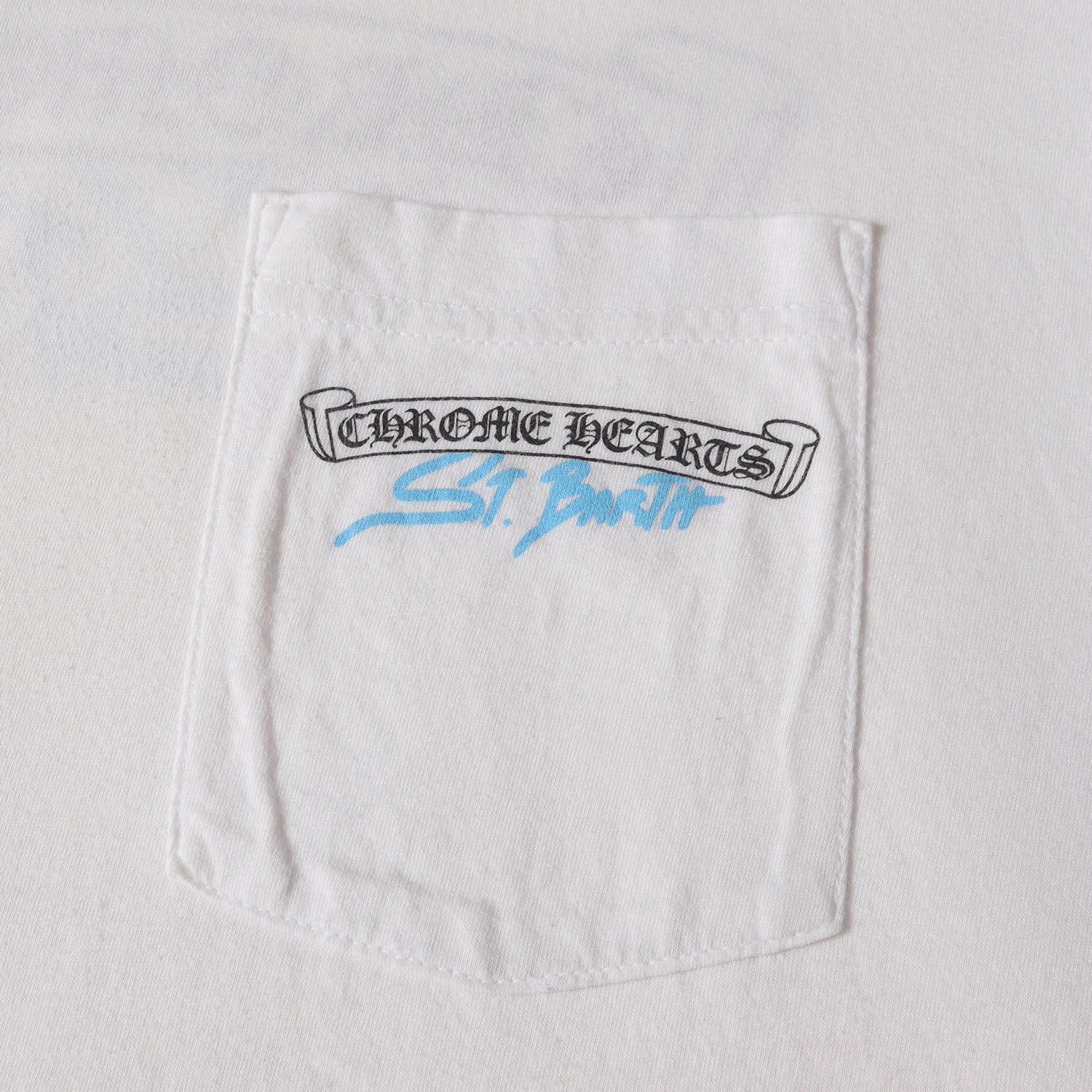 セントバース限定 スクロールロゴ ポケット Tシャツ - ブランド