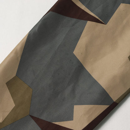 幾何学 迷彩 プラクティス ナイロン パーカー (CAMOUFLAGE PRACTICE JACKET)